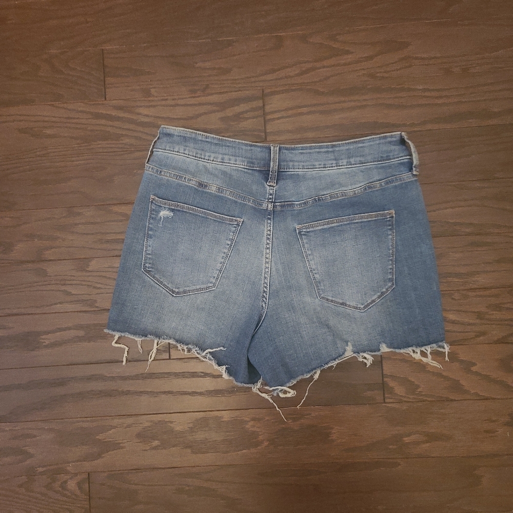 Universal Thread High Rise Distressed Denim Shorts - Picture 5 of 8
